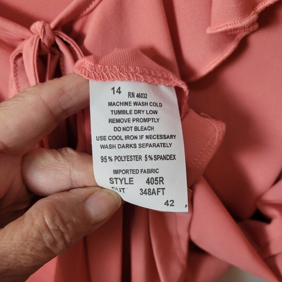 Southern Lady Pink Ruffled V-Neck Blouse W/Tie Front & 3/4 Sleeves Med. - Picture 9 of 13